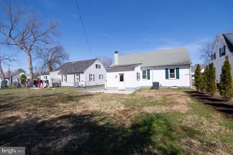Exterior - 412 E Appleby Ave, Cambridge, MD 21613 photo 3 of 6