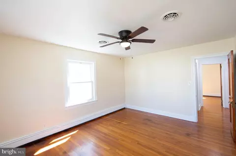Bedroom - 412 E Appleby Ave, Cambridge, MD 21613 photo 3 of 11