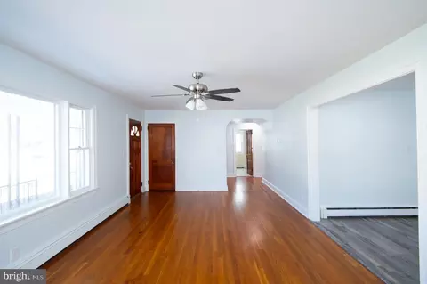 Living - 412 E Appleby Ave, Cambridge, MD 21613 photo 6 of 6