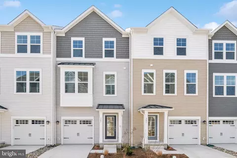 307 Riverside Ln, Cambridge, MD 21613