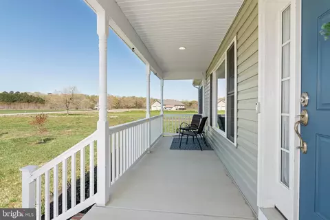 Exterior - 6708 Bens Ln, Hurlock, MD 21643 photo 9 of 11