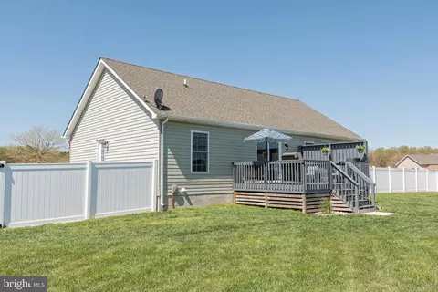 Exterior - 6708 Bens Ln, Hurlock, MD 21643 photo 6 of 11