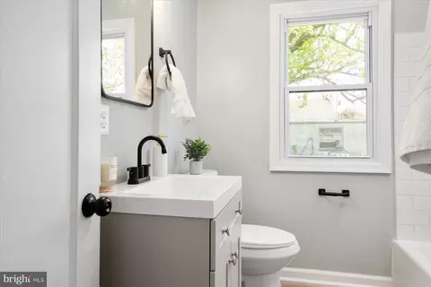 Other - 7 Oak St, Cambridge, MD 21613 photo 3 of 7