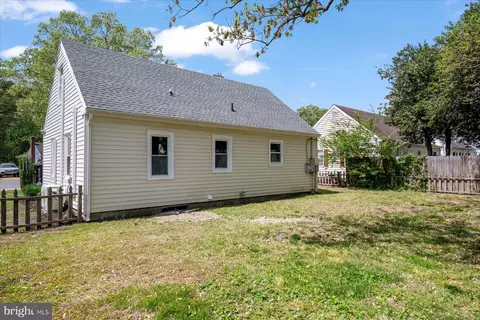 Exterior - 7 Oak St, Cambridge, MD 21613 photo 3 of 3