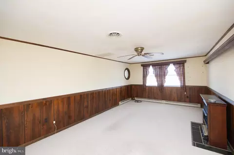 Living - 4736 Egypt Rd, Cambridge, MD 21613 photo 5 of 6