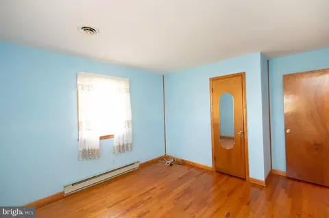 Bedroom - 4736 Egypt Rd, Cambridge, MD 21613 photo 2 of 6