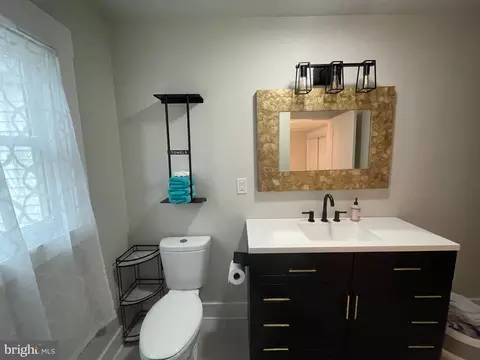Bath - 3 Talbot Ave, Cambridge, MD 21613 photo 2 of 2