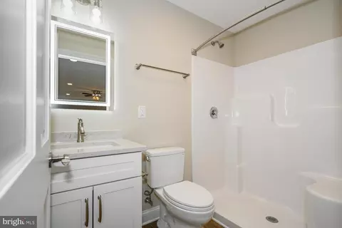 405 Collins Ave, Hurlock, MD 21643 photo 22