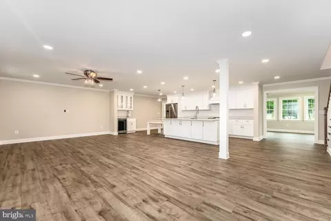 405 Collins Ave, Hurlock, MD 21643 photo 6