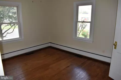 Bedroom - 402 Bayly Ave, Cambridge, MD 21613 photo 1 of 3