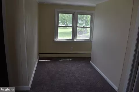 Entry Way - 402 Bayly Ave, Cambridge, MD 21613 photo 4 of 5