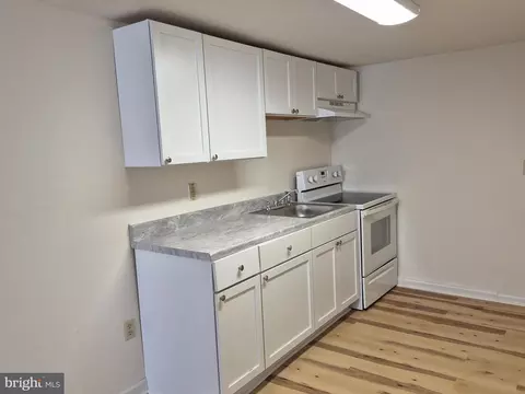 Kitchen - 816 Center St, Cambridge, MD 21613 photo 1 of 2