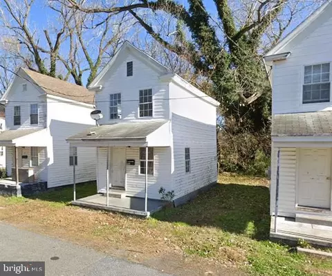 Exterior - 816 Center St, Cambridge, MD 21613 photo 2 of 2