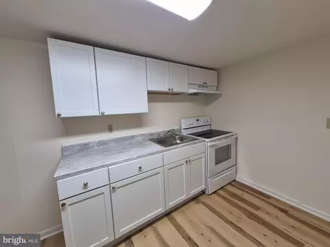 Kitchen - 816 Center St, Cambridge, MD 21613 photo 2 of 2