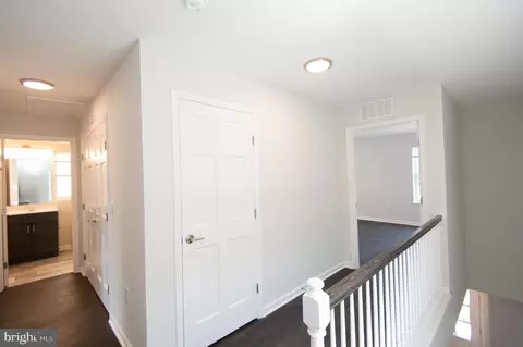 Entry Way - 636 Douglas St, Cambridge, MD 21613 photo 1 of 1