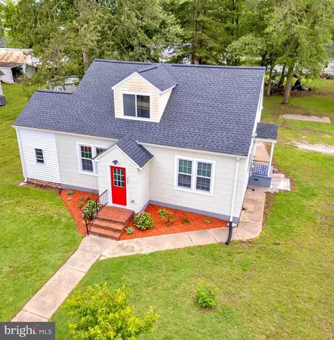 202 Oak St, Hurlock, MD 21643 photo 1