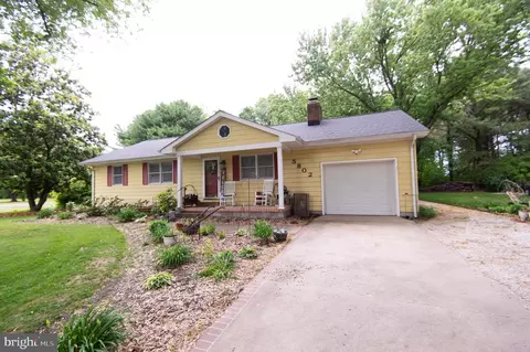 5802 Phyllis Dr, Hurlock, MD 21643