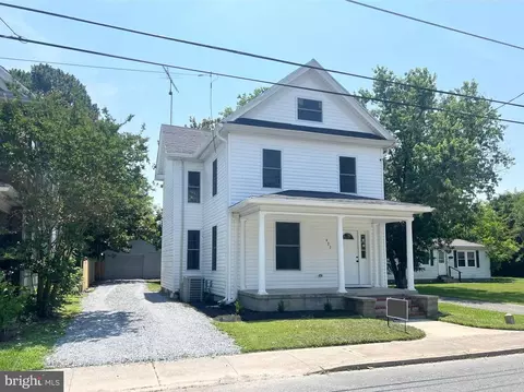 422 Willis St, Cambridge, MD 21613