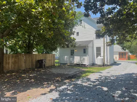 Exterior - 422 Willis St, Cambridge, MD 21613 photo 2 of 3