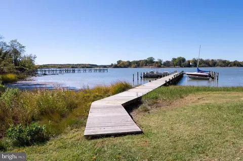 36 Algonquin Rd, Cambridge, MD 21613