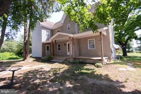 Exterior - 305 S Main St, Hurlock, MD 21643 photo 6 of 7