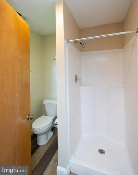 Bath - 305 S Main St, Hurlock, MD 21643 photo 1 of 2