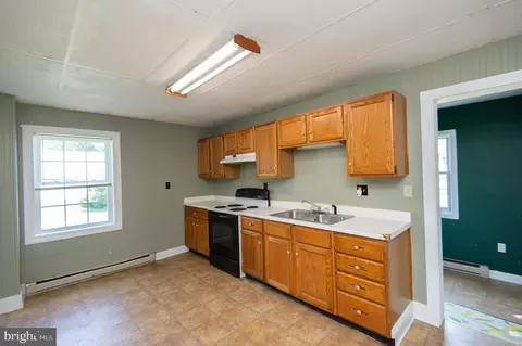 Kitchen - 305 S Main St, Hurlock, MD 21643 photo 3 of 3