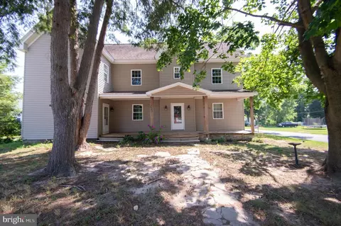 Exterior - 305 S Main St, Hurlock, MD 21643 photo 2 of 7