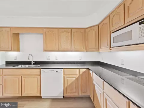 Kitchen - 206 A Bayview Ave, Cambridge, MD 21613 photo 3 of 4