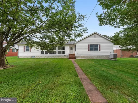 Exterior - 206 A Bayview Ave, Cambridge, MD 21613 photo 5 of 5