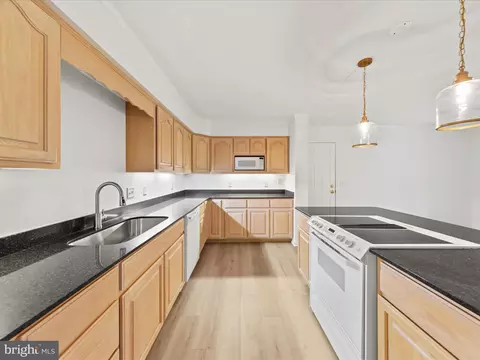 Kitchen - 206 A Bayview Ave, Cambridge, MD 21613 photo 2 of 4