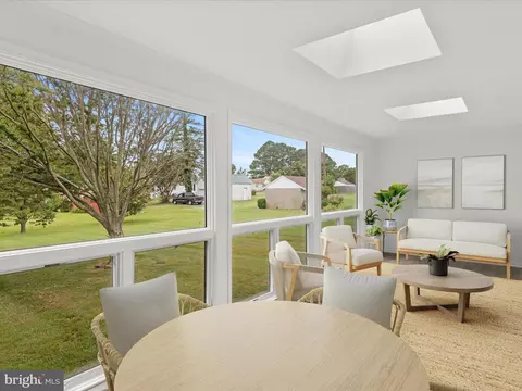 Exterior - 206 A Bayview Ave, Cambridge, MD 21613 photo 3 of 5