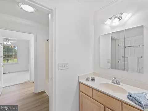 Bath - 206 A Bayview Ave, Cambridge, MD 21613 photo 2 of 2
