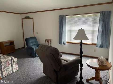 Living - 4010 Bradley Cir, Hurlock, MD 21643 photo 1 of 2