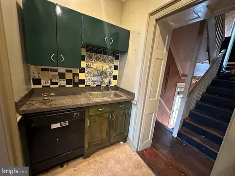 Kitchen - 200 High St, Cambridge, MD 21613 photo 6 of 6