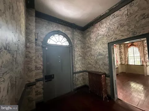 Entry Way - 200 High St, Cambridge, MD 21613 photo 1 of 5