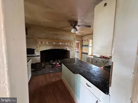 Kitchen - 200 High St, Cambridge, MD 21613 photo 1 of 6