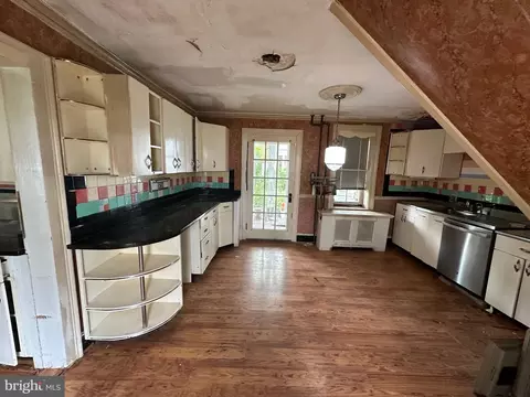 Kitchen - 200 High St, Cambridge, MD 21613 photo 4 of 6