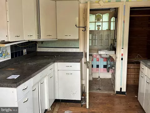 Kitchen - 200 High St, Cambridge, MD 21613 photo 2 of 6