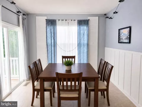 Dining - 324 Shipyard Dr #83, Cambridge, MD 21613 photo 1 of 1