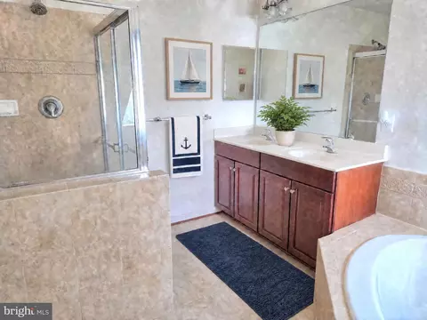 Bath - 324 Shipyard Dr #83, Cambridge, MD 21613 photo 1 of 3