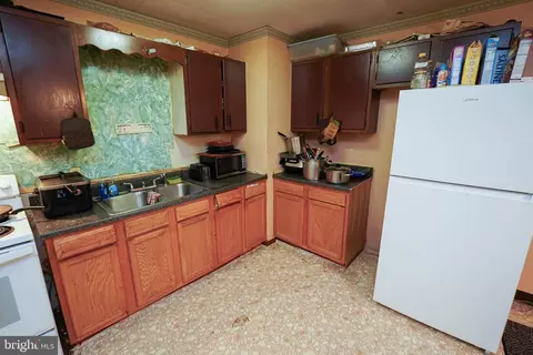 Kitchen - 209 Mapleton St, Hurlock, MD 21643 photo 1 of 1