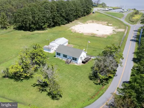 5441 Ragged Point Rd, Cambridge, MD 21613