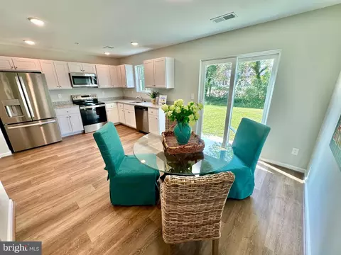 Dining - 832 Mcbrides Ave, Cambridge, MD 21613 photo 1 of 2