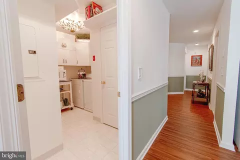 Entry Way - 302 Academy St #301A, Cambridge, MD 21613 photo 2 of 4