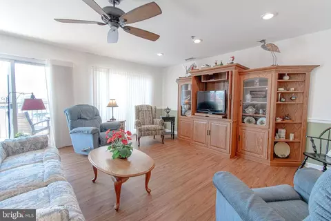 Living - 302 Academy St #301A, Cambridge, MD 21613 photo 1 of 2