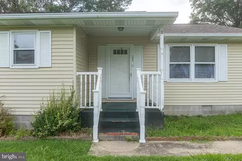 304 Collins Ave, Hurlock, MD 21643 photo 2