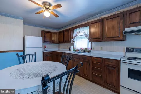 304 Collins Ave, Hurlock, MD 21643 photo 34