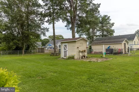 304 Collins Ave, Hurlock, MD 21643 photo 9