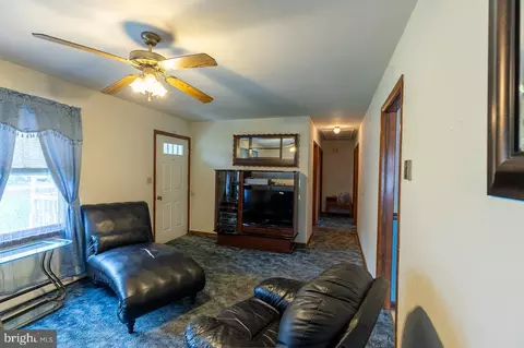 304 Collins Ave, Hurlock, MD 21643 photo 14